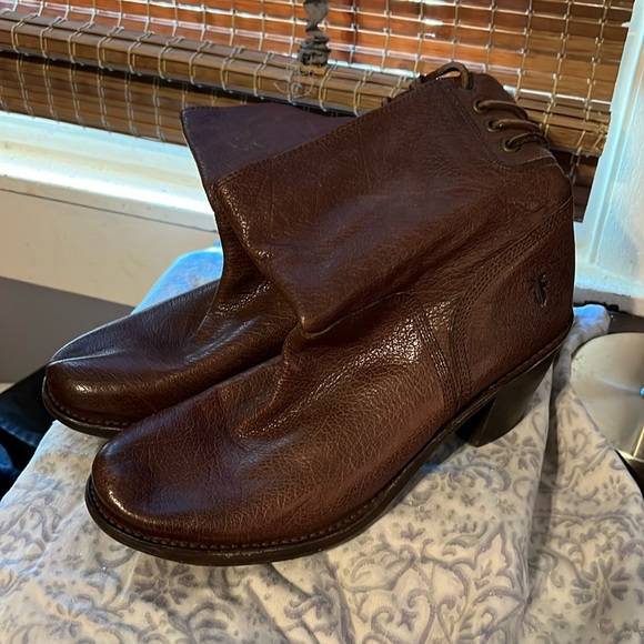 Frye Ankle Boots Size 10 Brown - Picture 1 of 6